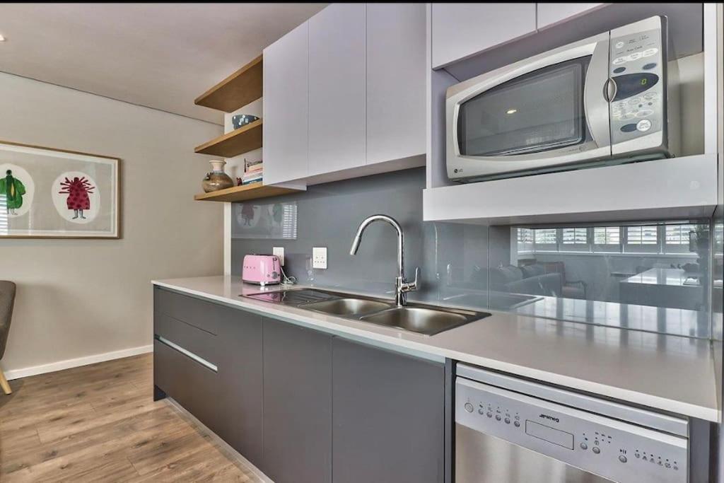 Beachfront Gem With Generator Apartment *